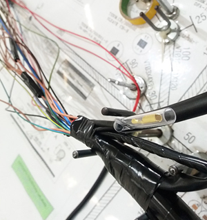 Explorando a relação entre chicotes elétricos e conectores