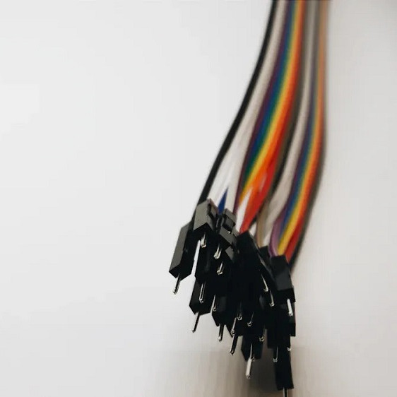 Qual é a diferença entre um chicote de fios e um chicote de cabos?